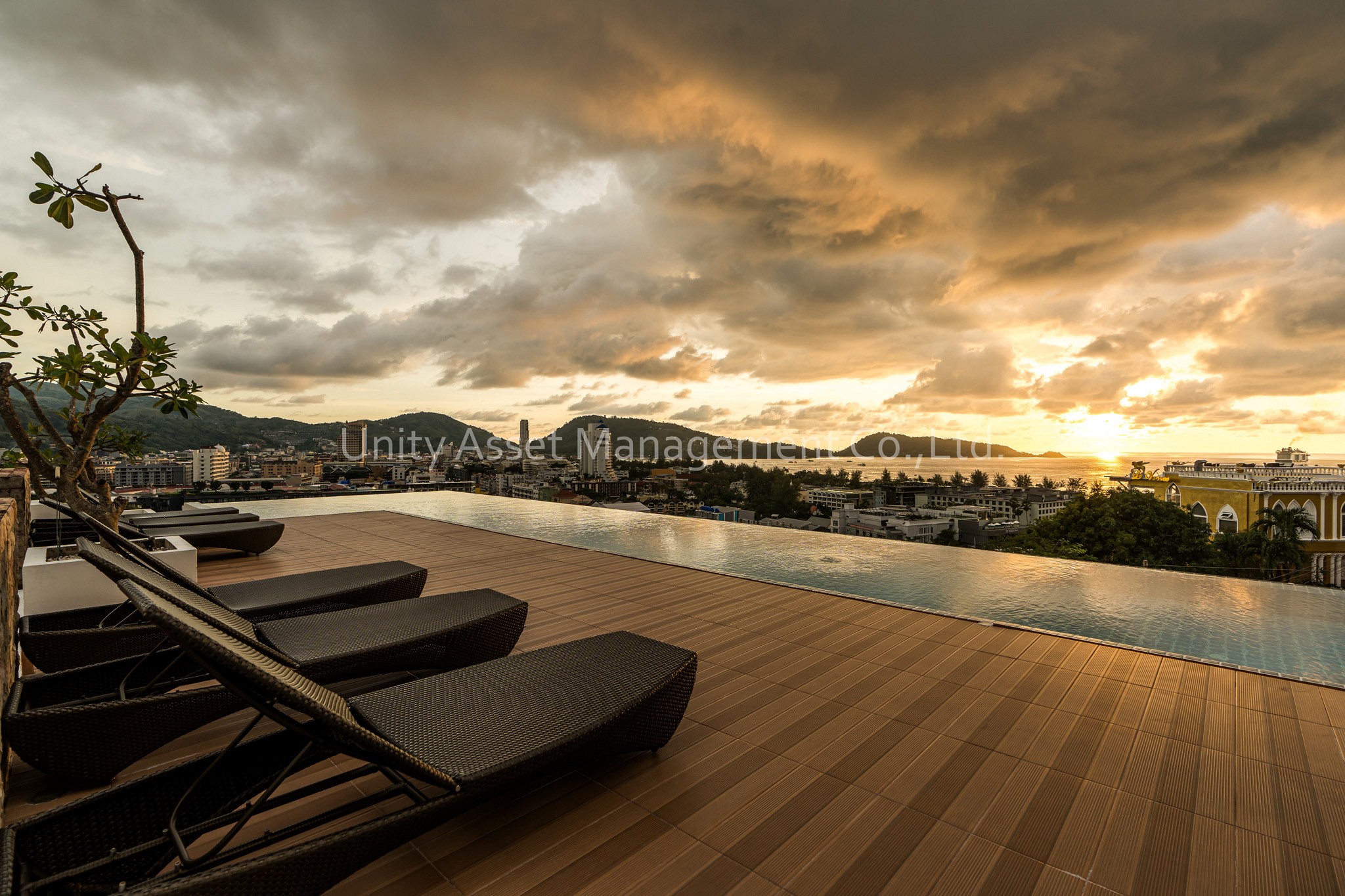 Roof Top Swimming Pool